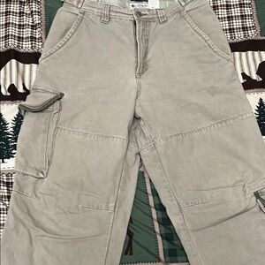 Columbia Gray Cargo Pants with Relaxed Fit